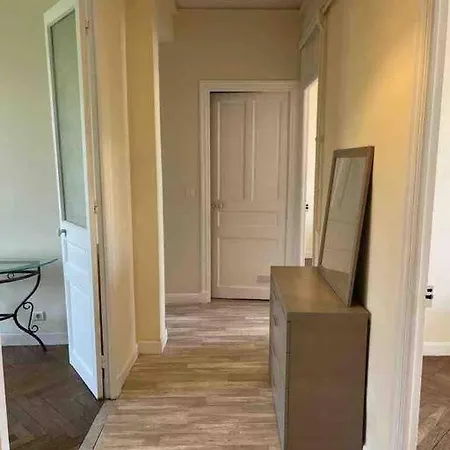 Lovely With 2 Bedrooms Liberation
