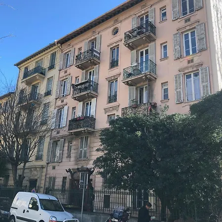 Lovely With 2 Bedrooms Liberation Nice
