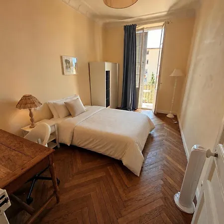 Apartman Lovely With View