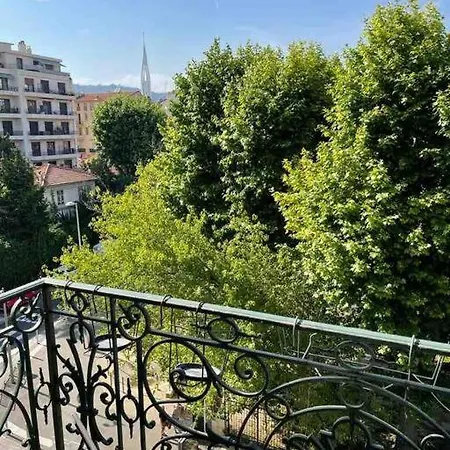 Daire Lovely With View